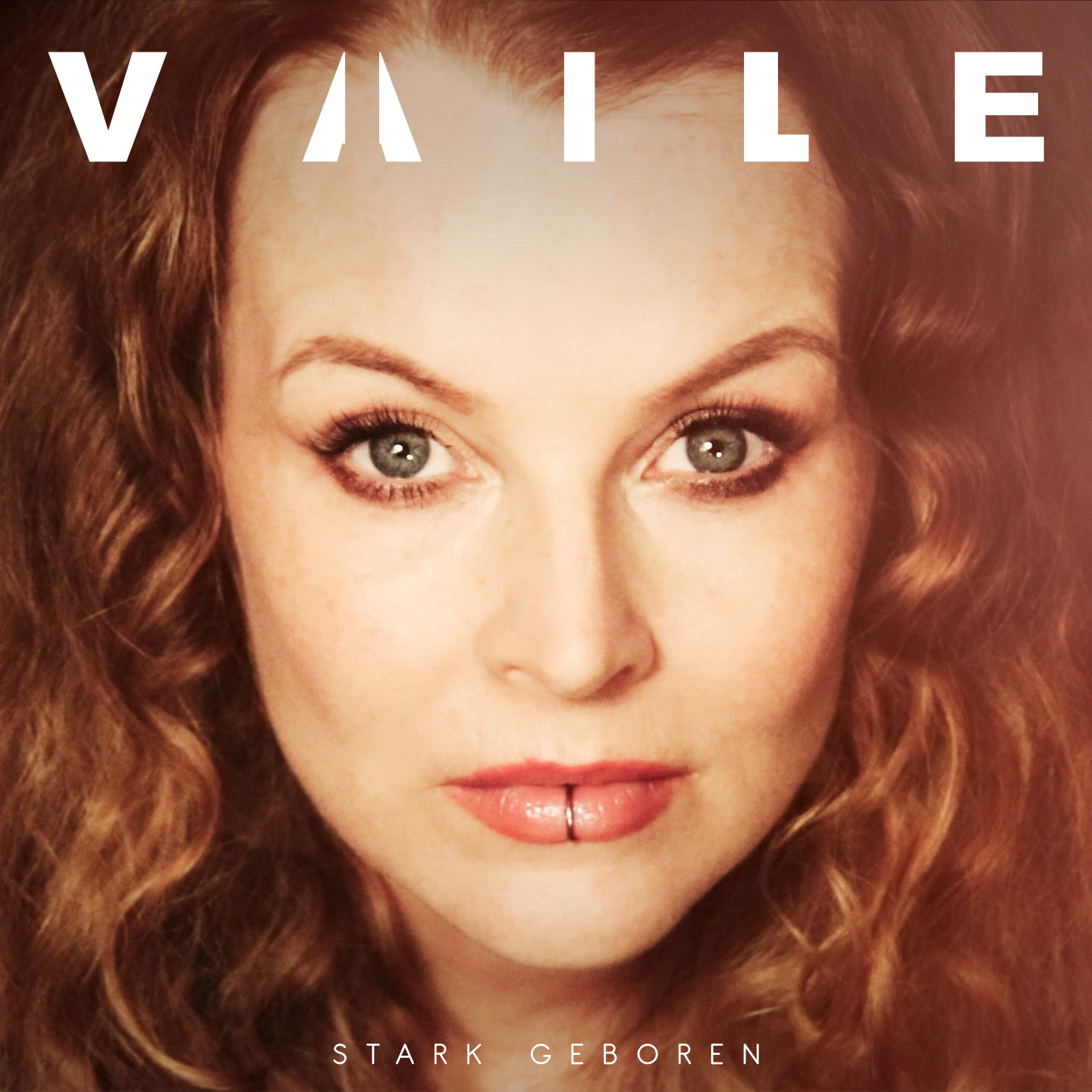 Cover Stark geboren Cover Stark geboren